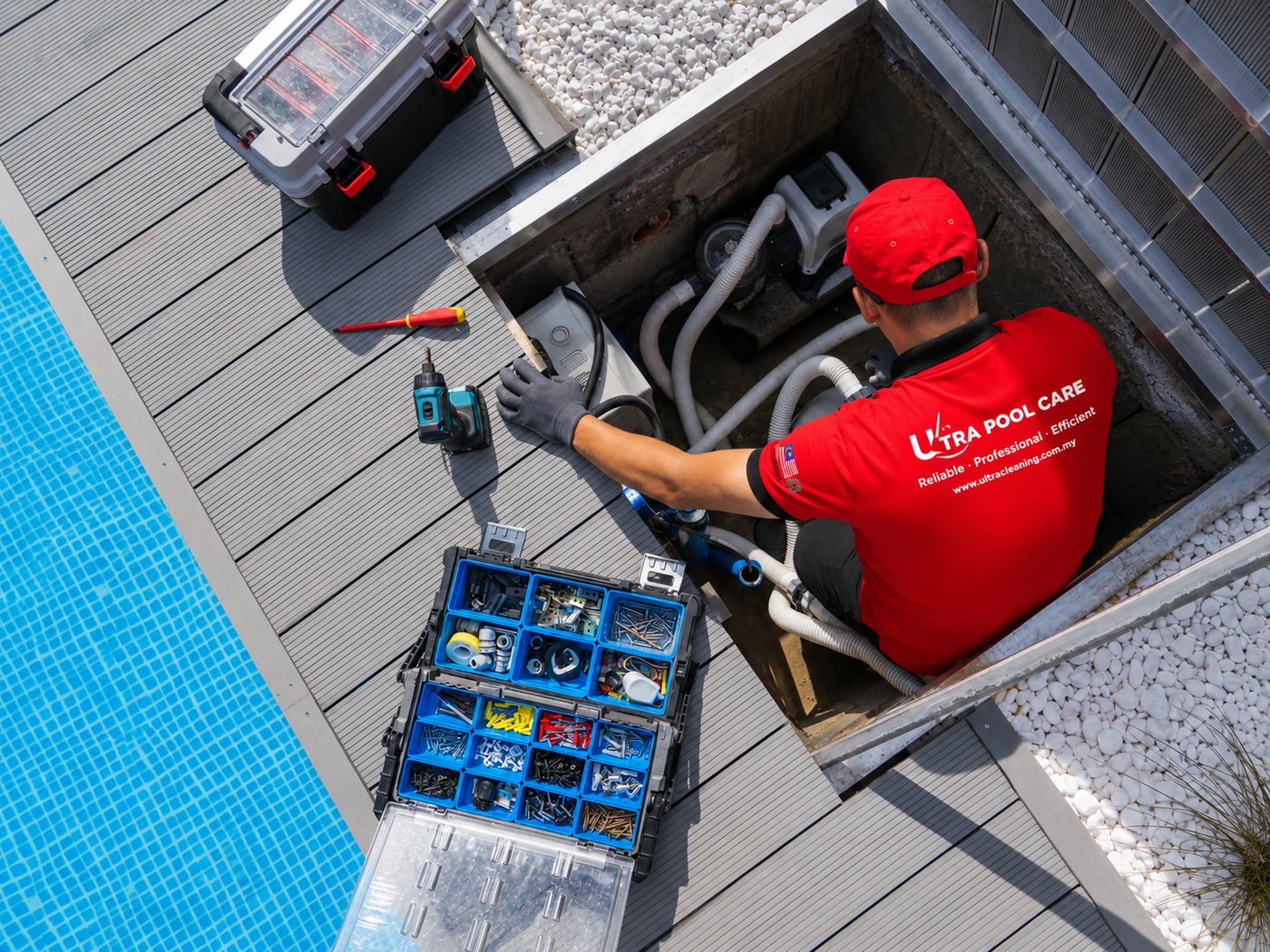 Swimming pool repair service
