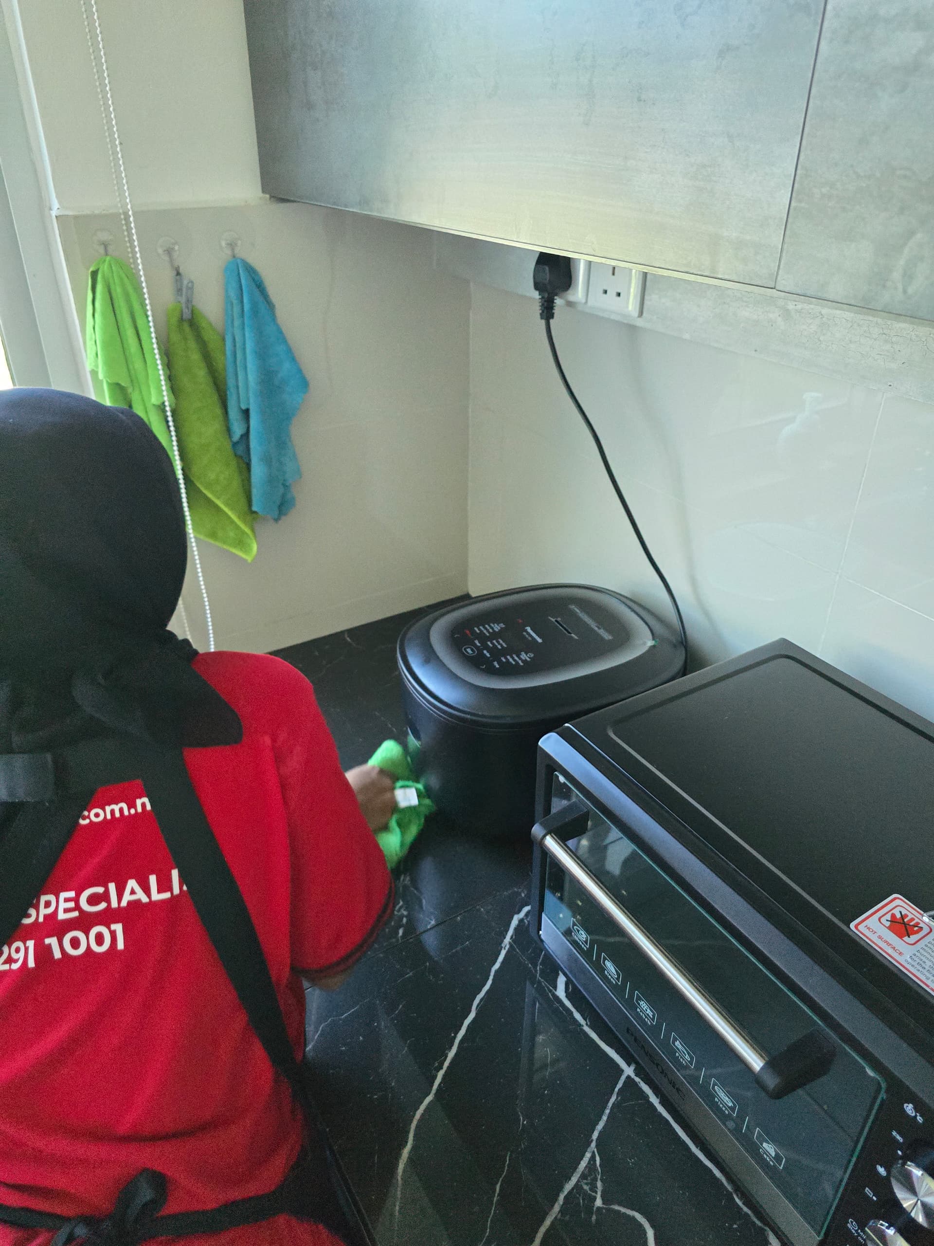 Kitchen Cleaning